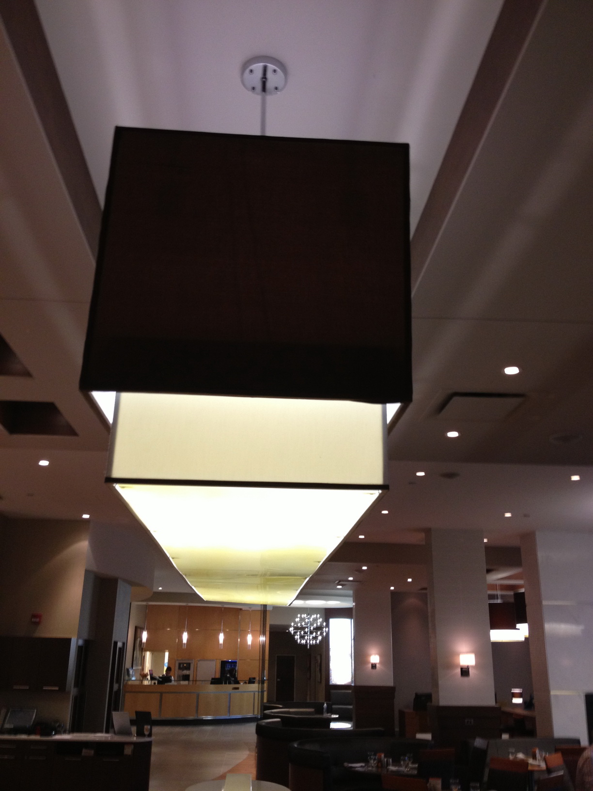 Marriott Cave Pendant lamp